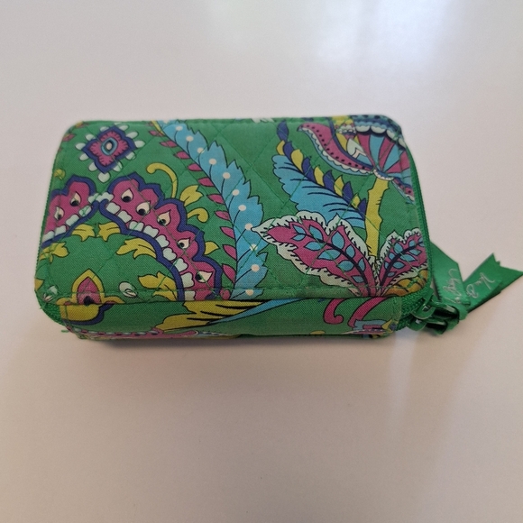 Vera Bradley wallet/crossbody plus Free Vera Bradley ID & coin purse - Picture 2 of 16